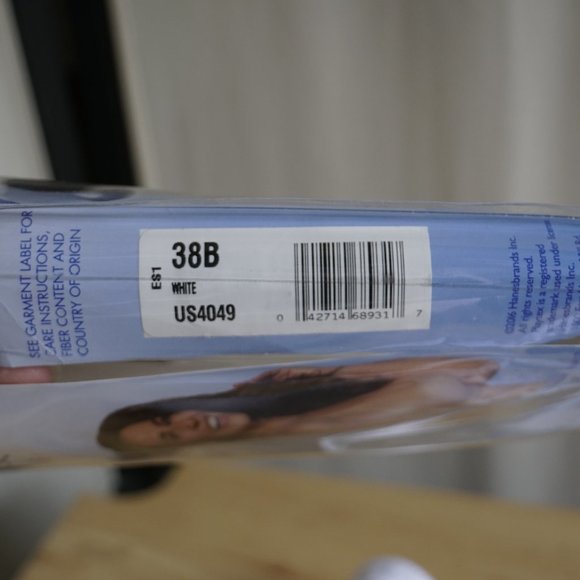 NIP Playtex White Bra Wireless 38B model 4049 - Picture 7 of 7